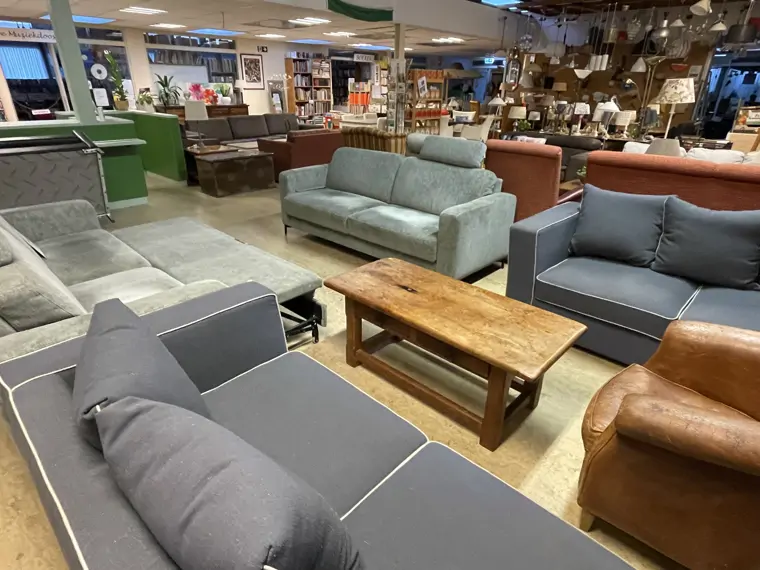 Kringloopwinkel Op Dreef - Sassenheim (2/5) Kringloopwinkel Op Dreef - Sassenheim (2/5)