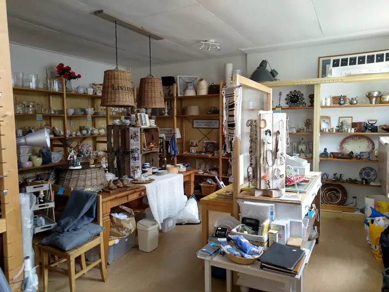 Kringloopwinkel 't Hoekie - Goudswaard Kringloopwinkel 't Hoekie - Goudswaard