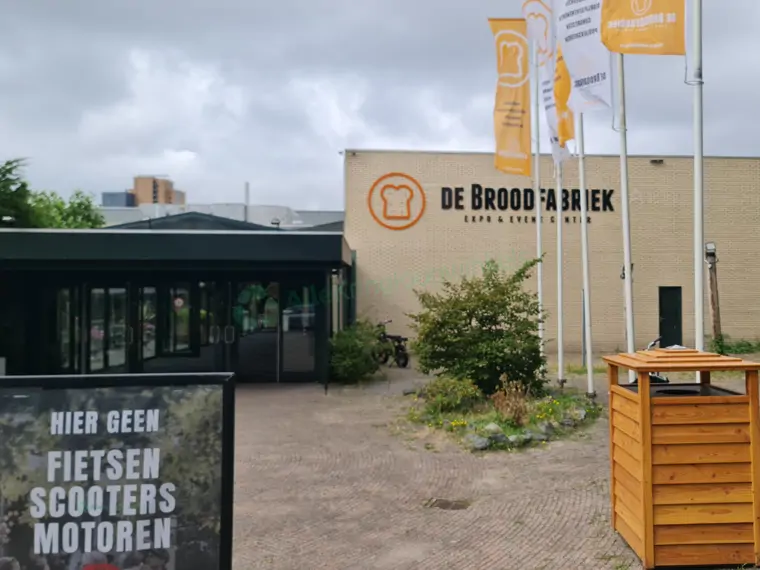 De Neuzelbeurs
