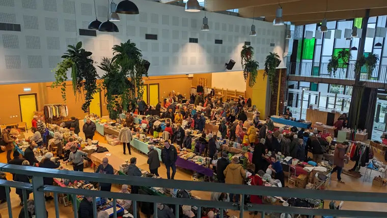 Overdekte Vrijmarkt MFA de Symfonie