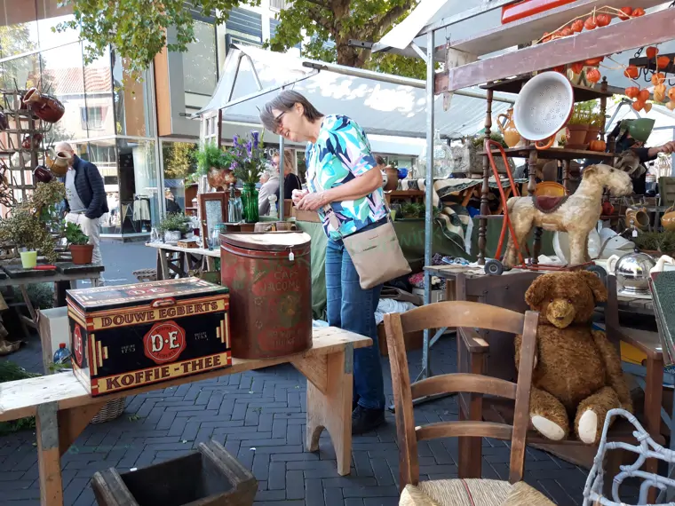 XXL Vlooienmarkt Koning Willem II Stadion